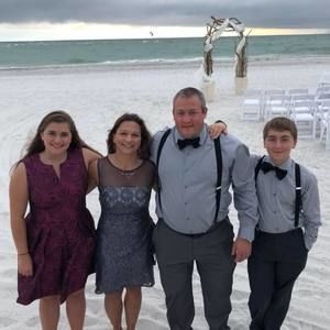 Meet your Posher, Joy